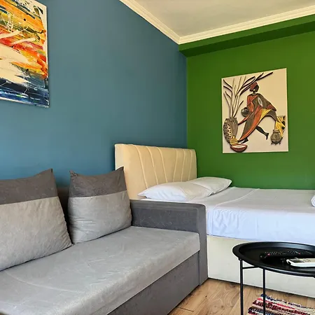 Apartment Colorful , Centre *