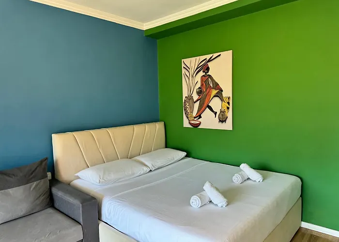 Colorful , Centre Apartment