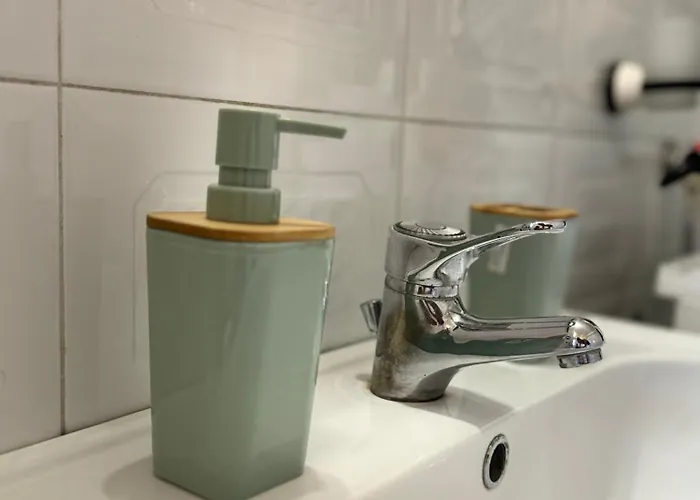 Colorful , Centre Apartment *